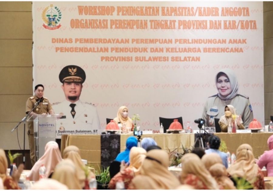 Abdul Hayat Buka Workshop Peningkatan Kapasitas Kader Organisasi Perempuan