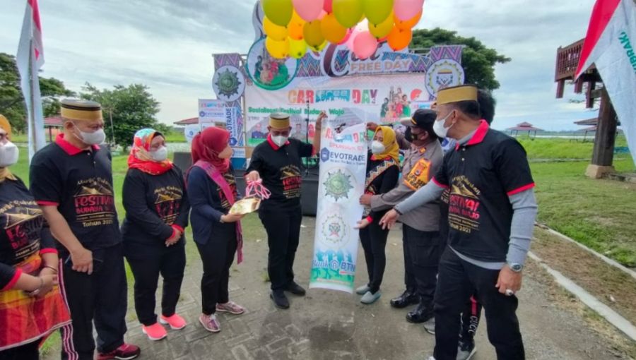 Acara Car Free Day Festival Budaya Wajo di Kawasan Rumah Adat Atakkae