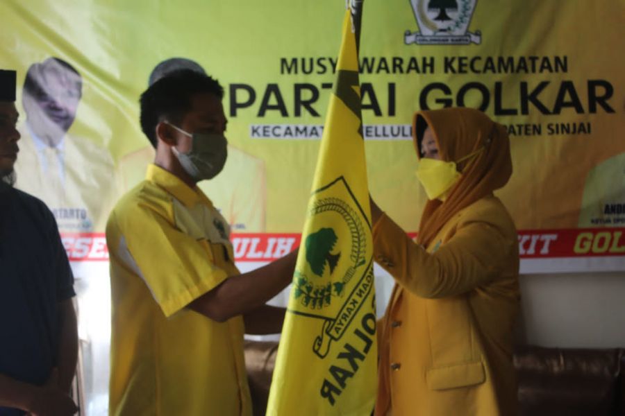 Akar, Bakar Semangat Kader Golkar Tellulimpoe