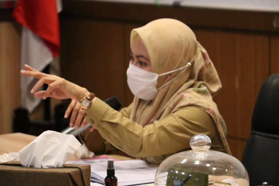Antisipasi COVID-19 Varian Omicron, Indah Minta Masyarakat Tetap Memakai Masker