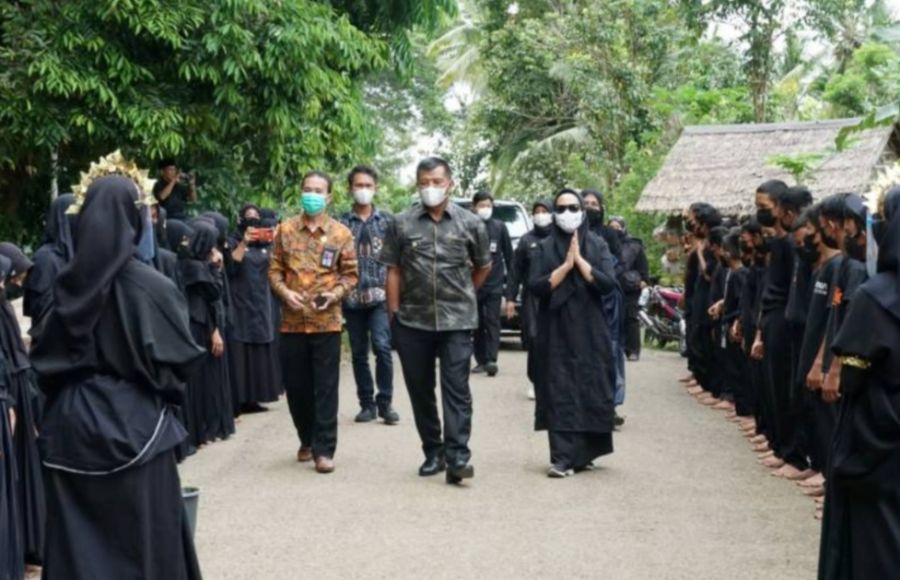 Bupati Andi Utta Apresiasi Penghargaan Ramah Adat Sebagai Inovasi Pelayanan Publik