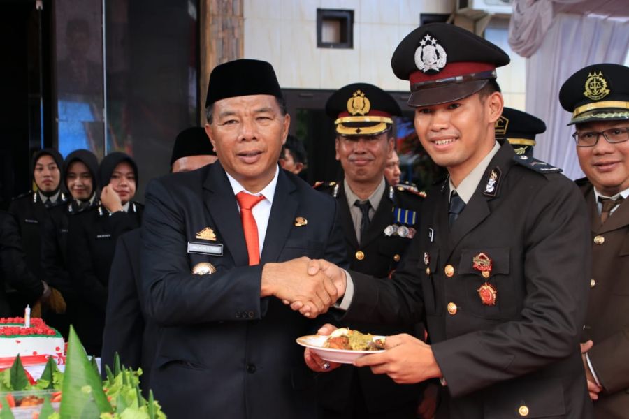 Bupati Andi Utta Hadiri Upacara Peringatan Hari Bhayangkara ke 76 di Mapolres Bulukumba