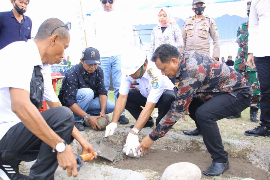 Bupati Andi Utta Letakkan Batu Pertama Pembangunan Griya Harapan Baru