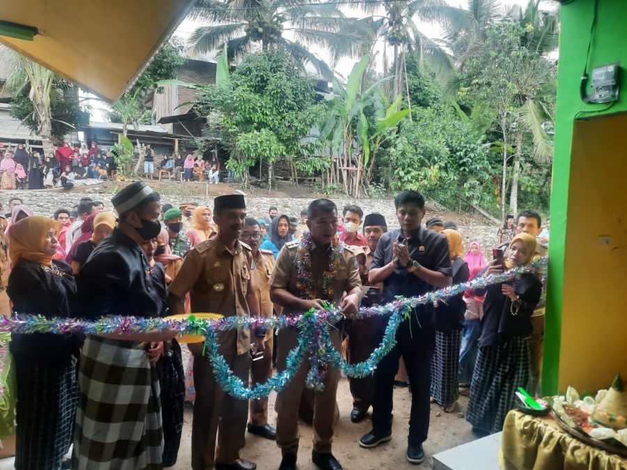 Penjual Harus Divaksin, Bupati Andi Utta Resmikan Pasar Oro Gading