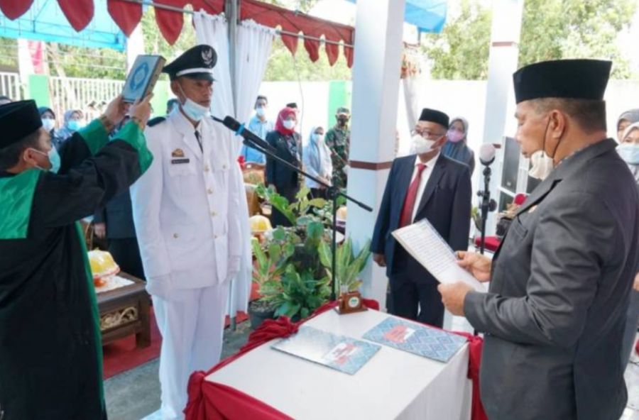 Bupati Bulukumba Lantik 2 Kepala Desa Terpilih Antar Waktu