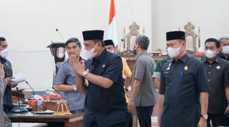 Bupati Wajo Beri Jawaban Atas Pandangan Umum Fraksi DPRD 