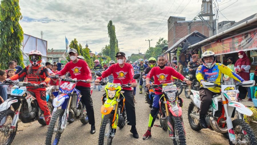 Bupati Wajo Lepas Peserta Latber Trail Adventure dari Berbagai Daerah di Indonesia