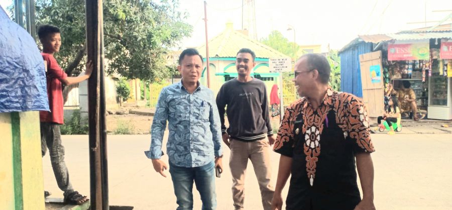 Camat Alamsyah Hadir di Syukuran Kelulusan Putra Om Boy