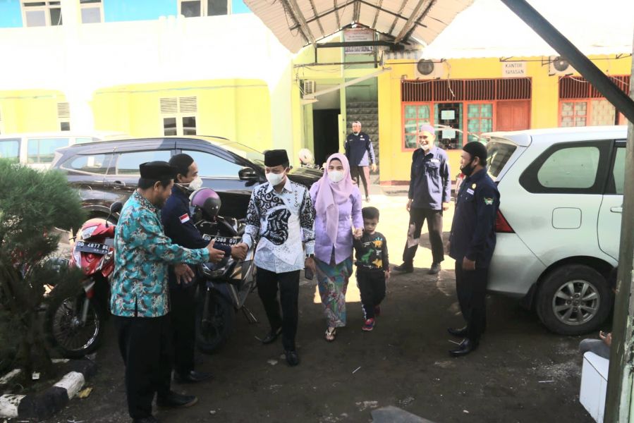 Camat Tallo Bersama Ketua TP PKK Hadiri Penamatan KB Islam Ar Rayyan