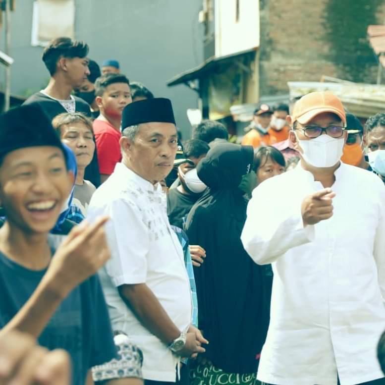Danny Tinjau Lokasi Korban Angin Puting Beliung