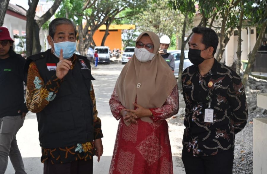 Dollah Mando Semangati dan Doakan Peserta Operasi Bibir Sumbing Gratis