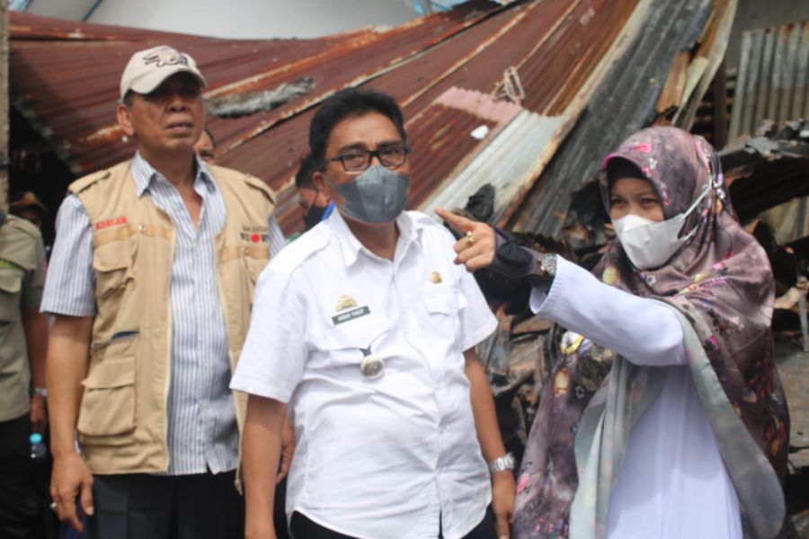 Kebakaran Menimpa Warga, Kadis Sosial Makassar Salurkan Bantuan