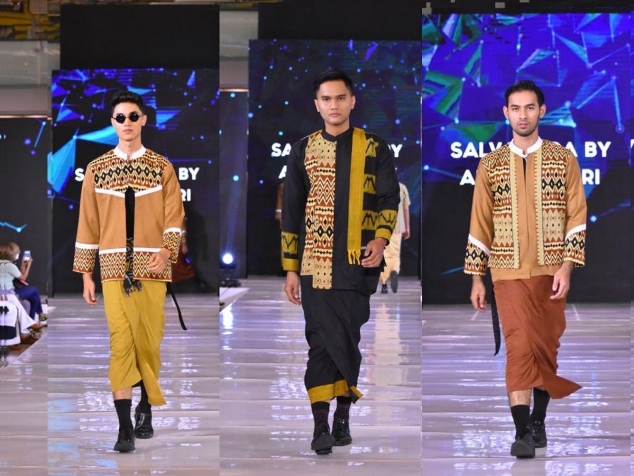 Keren, Batik Rongkong 'Hipnotis' Penonton Surabaya Fashion Festive di Kota Surabaya