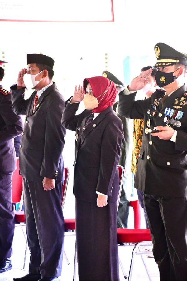 Ketua Golkar Sinjai Peringati HUT TNI ke-76