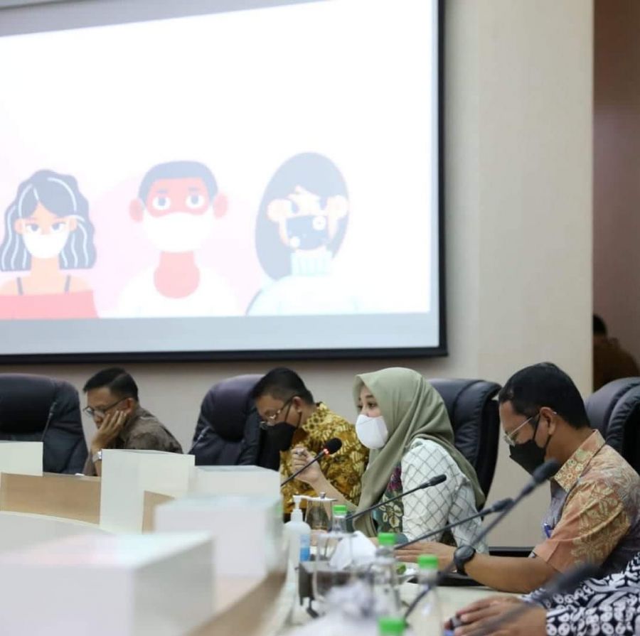 Lurah Camat Diminta Fokus, Wawali Makassar Perhatikan Penanganan Covid