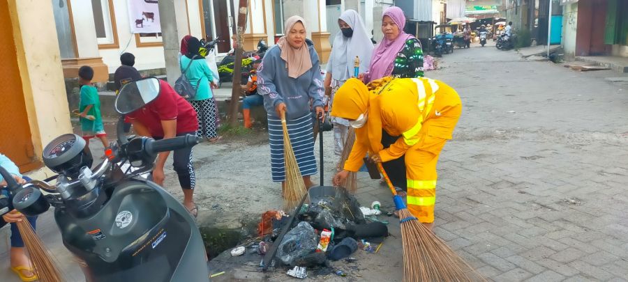 Lurah Pannampu Hari Pertama Pimpin Langsung Giat Sabtu Bersih