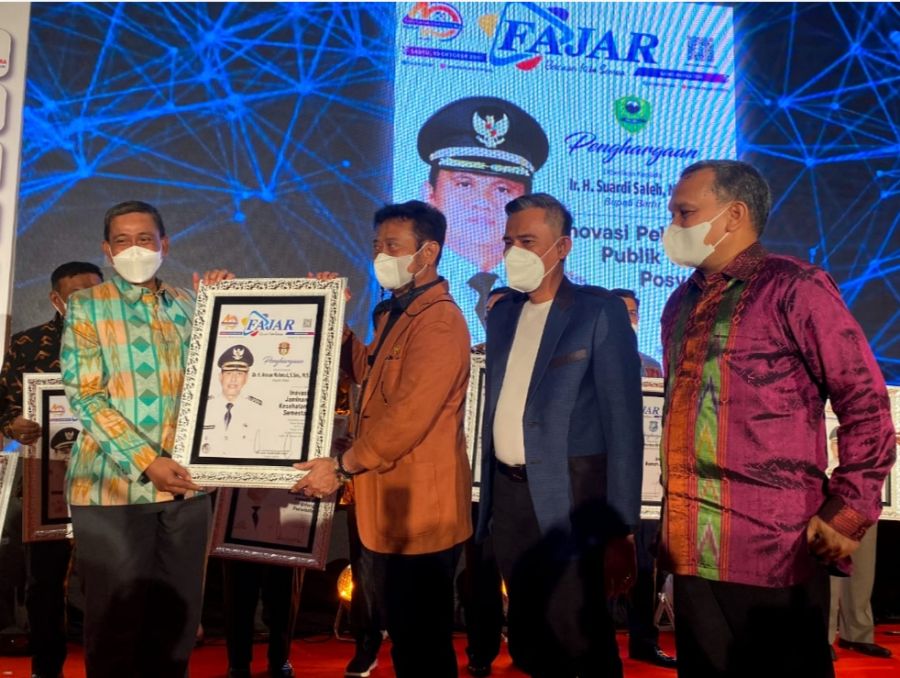 Menteri Pertanian RI Serahkan Penghargaan Ke Bupati Wajo, Ini Inovasi Programnya