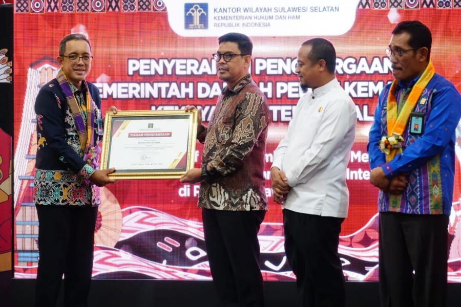 Pemda Bulukumba Terima Penghargaan atas Peran Aktif Melindungi Kekayaan Intelektual dari Kemenkumh