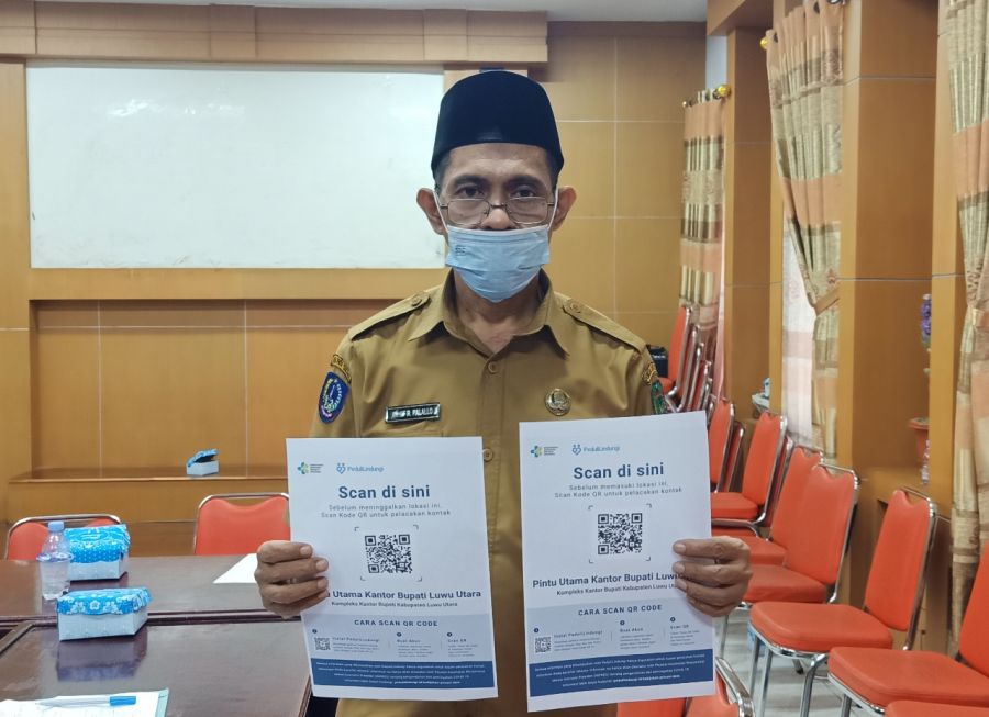 Pemda Luwu Utara Pasang Aplikasi PeduliLindungi di Tiga Kantor Ini
