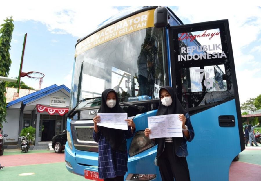PLT Gubernur Sulsel Bersyukur Antusiasme Para Pelajar Ikut Vaksin