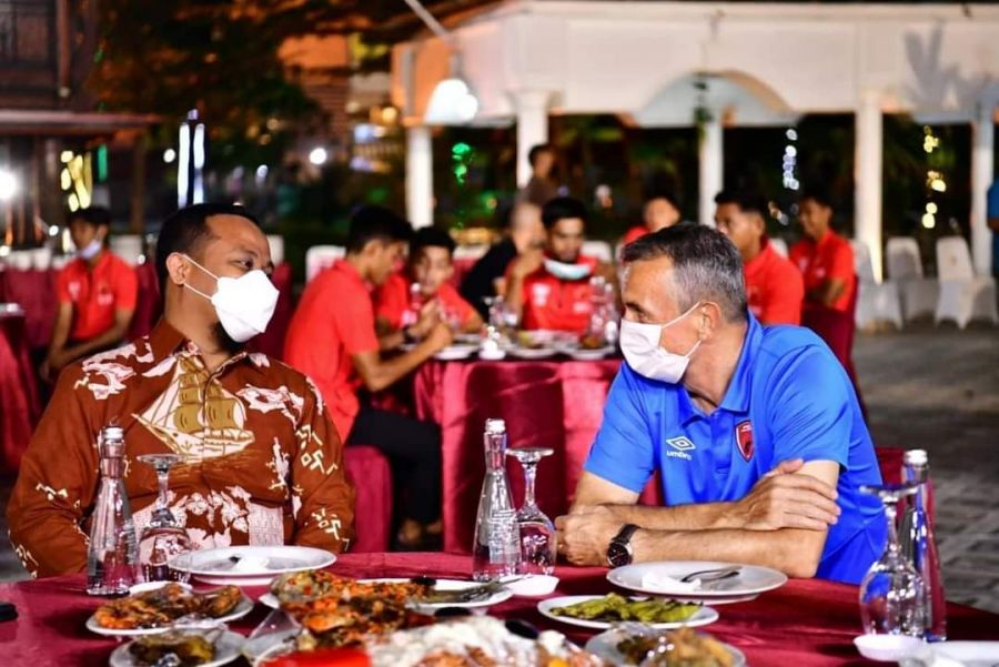 PLT Gubernur Sulsel Silaturahmi Bersama Official Dan Pemain PSM