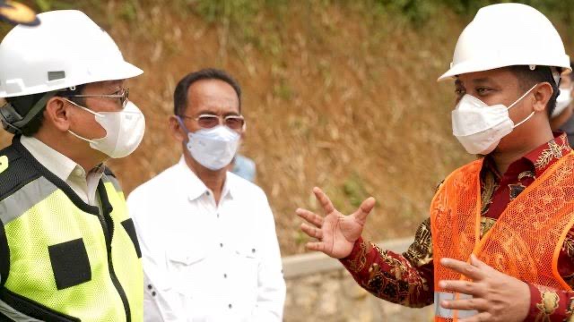 Plt Gubernur Sulsel Telah Tangani 85,55 km Jalan Terisolir di Tahun 2021