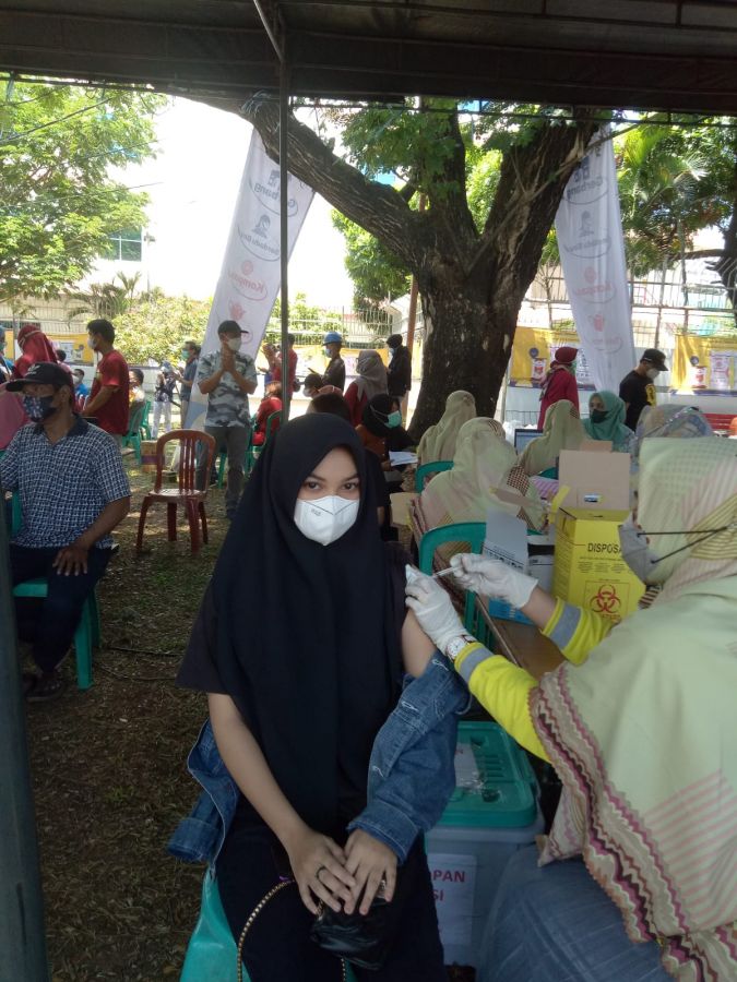 PT. EPFM Melaksanakan Vaksinasi Di Taman Kantor Pabrik Terigu