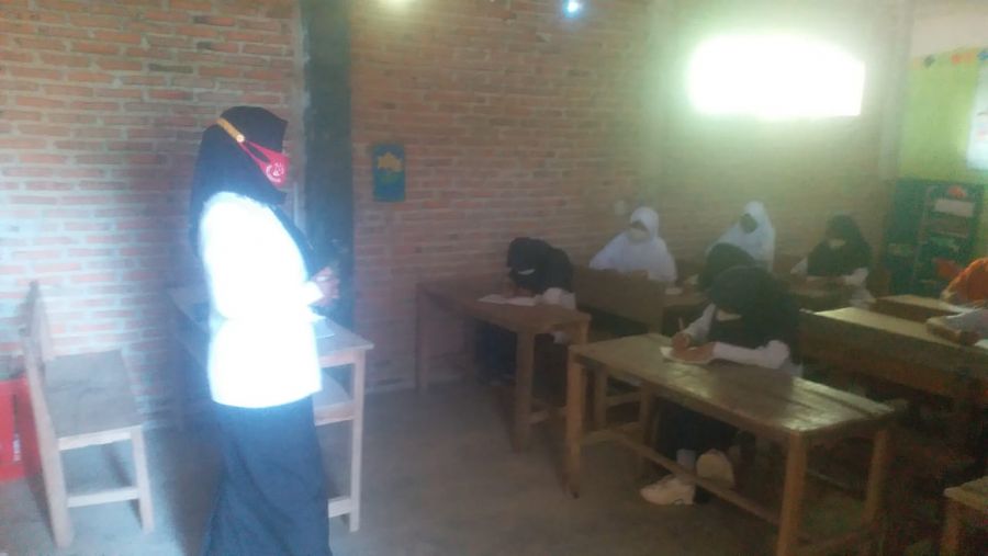 Sekolah Tatap Muka MTS.Pabbambaeng Anrihua Terapkan Prokes Ketat