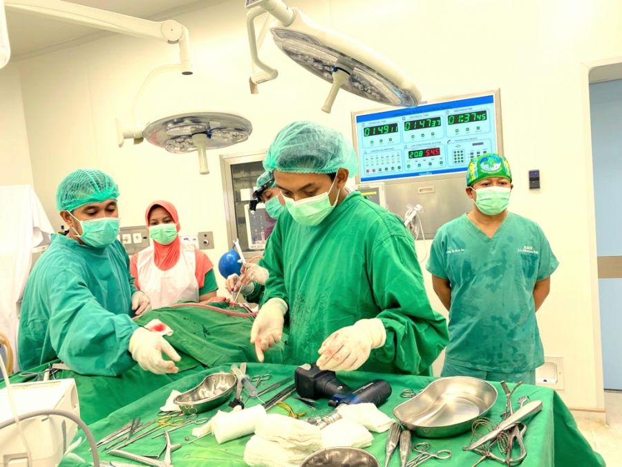 Tak Perlu Dirujuk, Kini RSUD HASDR Sudah Tangani Operasi Bedah Saraf