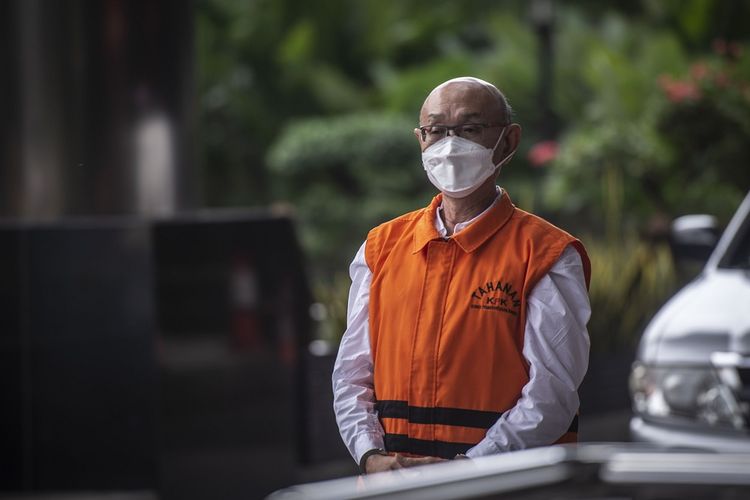 Terdakwa Edy Rahmat Akui Terima Uang Miliaran Tanpa Sepengetahuan NA