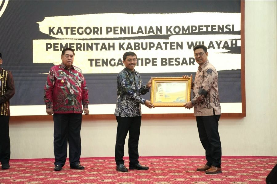 Top! Pemkab Bulukumba Terima BKN Award 2022