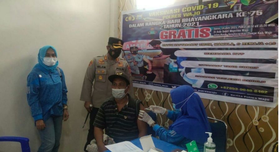 Vaksin Massal Di Puskesmas Pammana Kabupaten Wajo