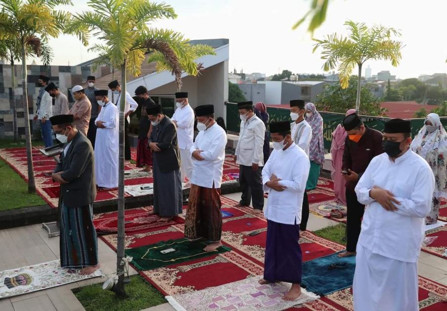 Wali Kota Makassar Sholat Idul Adha di Rumah