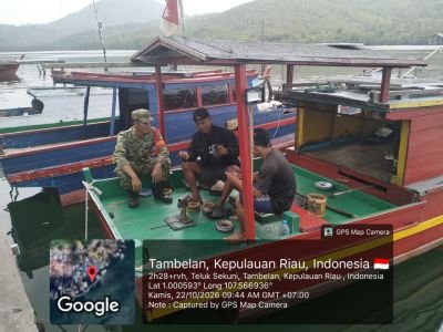 Babinsa Komsos dengan Nelayan, Perkuat Kedekatan TNI dan Masyarakat Pesisir
