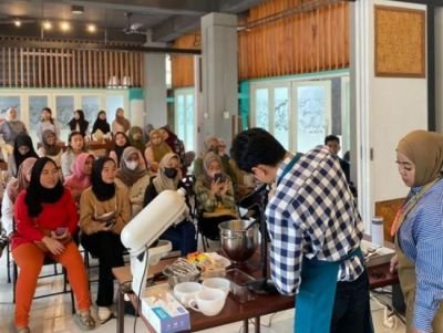 Dinas Kebudayaan dan Pariwisata (Disbudpar) Kabupaten Banyuwangi Fasilitasi Anak-anak Muda